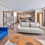 İslamlar 2 Bedroom Secluded With Private Pool Hot Tub فيلة كالكان