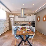 Villa İslamlar 2 Bedroom Secluded With Private Pool Hot Tub *