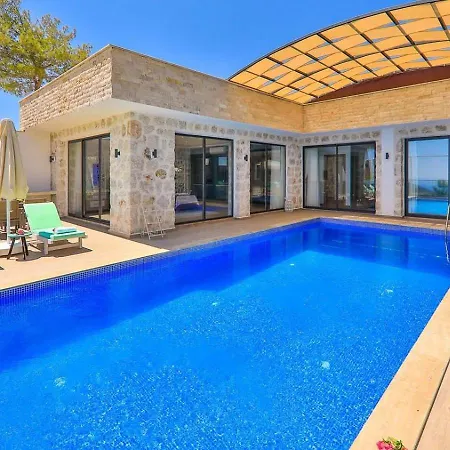 빌라 İslamlar 2 Bedroom Secluded With Private Pool Hot Tub *