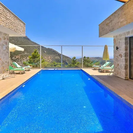 빌라 İslamlar 2 Bedroom Secluded With Private Pool Hot Tub *