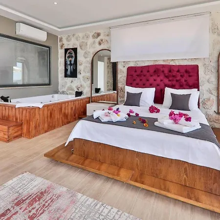 İslamlar 2 Bedroom Secluded With Private Pool Hot Tub Villa