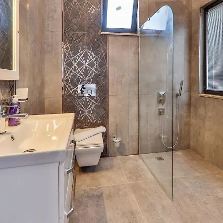 İslamlar 2 Bedroom Secluded With Private Pool Hot Tub * Kalkan