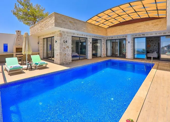 빌라 İslamlar 2 Bedroom Secluded With Private Pool Hot Tub *