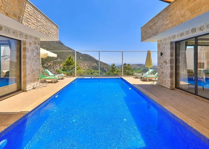 빌라 İslamlar 2 Bedroom Secluded With Private Pool Hot Tub *